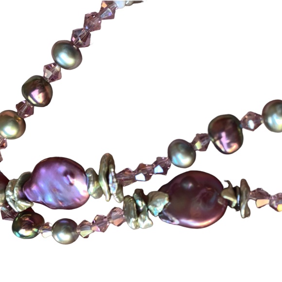 Plum Colored Cultured Pearl & Glass Beaded Woman’s Stunning Necklace Jewelry - Picture 5 of 12